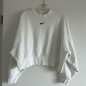 Nike Women’s Cropped Sweatshirt White